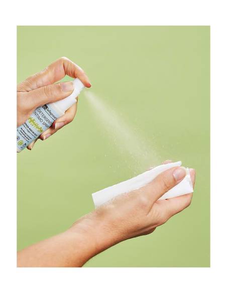 La Saponaria Detergente Intimo Spray Tè Verde Bio e Prebiotici Senza Risciacquo Applicazione