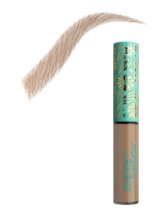 Neve Cosmetics Brow Model Oslo Blonde