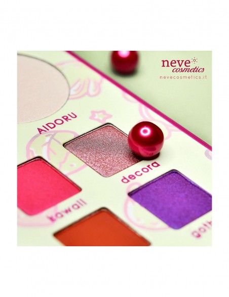 Neve Cosmetics Harajuku Memoir Palette