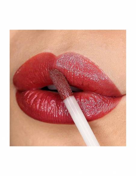 Gyada Creamy Lip Balm 05 Red Delicious SPF 15 Applicazione